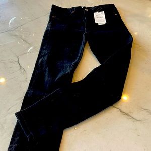Brand new Zara jeans hi-rise ankle length black denim size 08